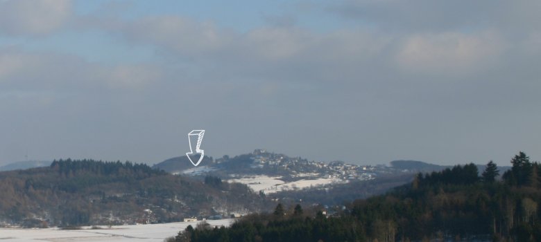 Blick von Erda nach Hohensolms - Link öffnet seitenüberlagerndes Dialog-Fenster