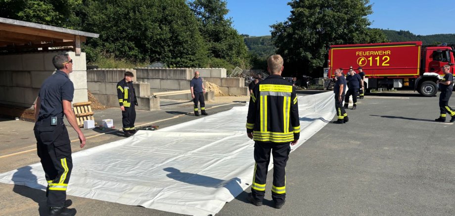 Der Kadaversammelpunkt in Eschenburg ist eingerichtet und einsatzbereit. Foto: Lahn-Dill-Kreis